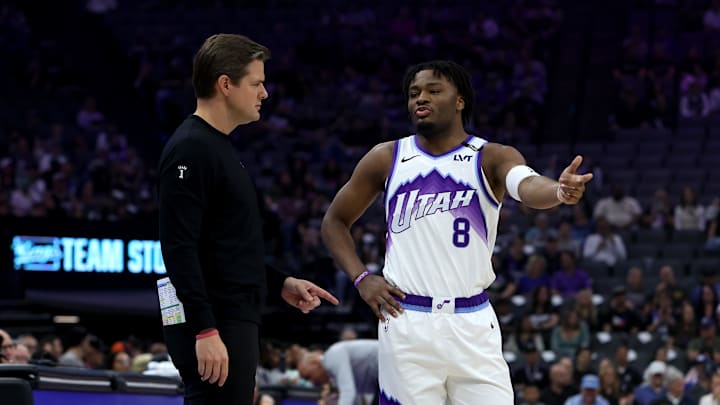 Mar 15, 2026; Sacramento, California, USA; Utah Jazz head coach Will Hardy and Isaiah Collier (8) discuss a play against the Sacramento Kings during the first quarter at Golden 1 Center. Mandatory Credit: Dennis Lee-Imagn Images