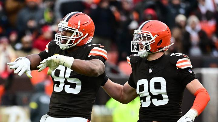 Former Cleveland Browns defensive ends Myles Garrett and Cameron Thomas Former Cleveland Browns defensive ends Myles Garrett and Cameron Thomas