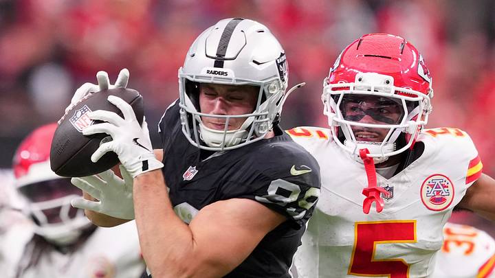 Oct 4, 2026; Paradise, Nevada, USA;  Las Vegas Raiders tight end Brock Bowers (89) runs after a catch against Kansas City Chiefs cornerback Mansoor Delane (5) during the fourth quarter at Allegiant Stadium.  Mandatory Credit: Joe Camporeale-Imagn Images