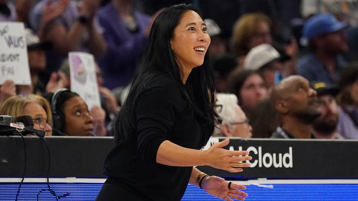 Sep 18, 2026; San Francisco, California, USA; Golden State Valkyries head coach Natalie Nakase coaches her team against the Portland Fire in the fourth quarter at Chase Center. Mandatory Credit: David Gonzales-Imagn Images Sep 18, 2026; San Francisco, California, USA; Golden State Valkyries head coach Natalie Nakase coaches her team against the Portland Fire in the fourth quarter at Chase Center. Mandatory Credit: David Gonzales-Imagn Images