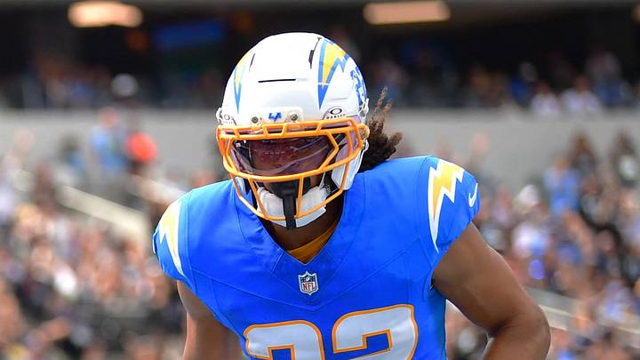 Los Angeles Chargers safety Genesis Smith