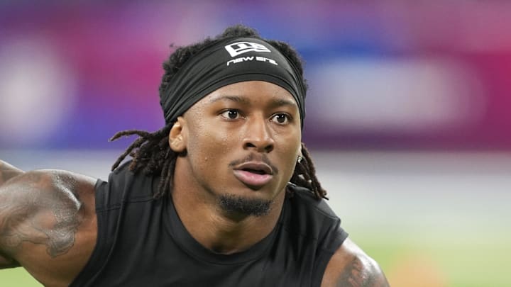 Pittsburgh linebacker Kyle Louis Pittsburgh linebacker Kyle Louis