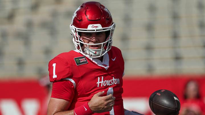 Sep 5, 2026; Houston, Texas, USA; Houston Cougars quarterback Conner Weigman (1) warms up before the game against the Oregon State Beavers at TDECU Stadium. Mandatory Credit: Troy Taormina-Imagn Images Sep 5, 2026; Houston, Texas, USA; Houston Cougars quarterback Conner Weigman (1) warms up before the game against the Oregon State Beavers at TDECU Stadium. Mandatory Credit: Troy Taormina-Imagn Images