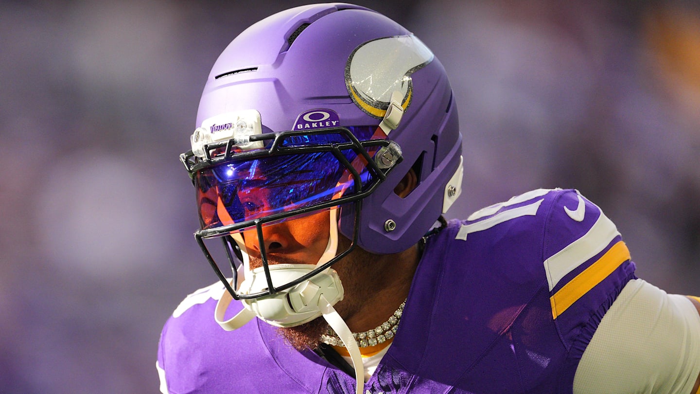 New proposed trade has Bills poised to steal AFC East from Patriots with ease