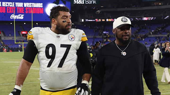 Pittsburgh Steelers v Baltimore Ravens