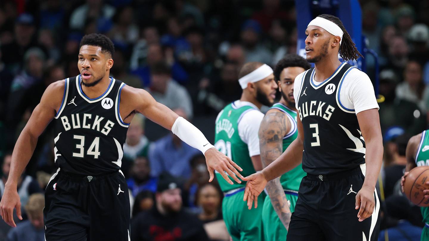 Clippers Eye Myles Turner as Center After Zubac Trade