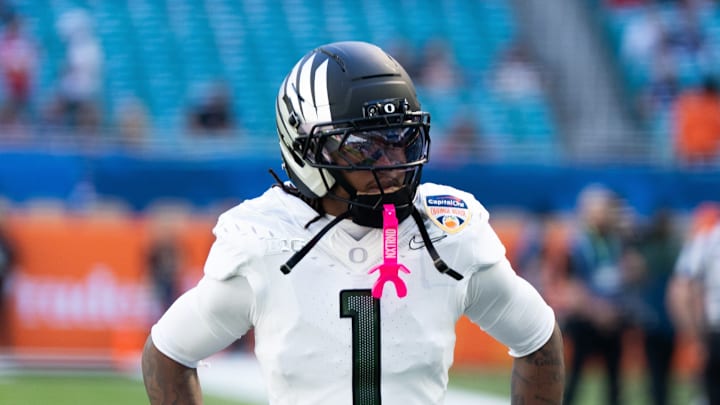 Oregon Ducks receiver Dakorien Moore in Orange Bowl uniforms