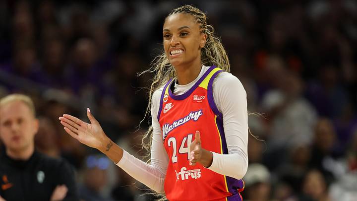 Phoenix Mercury forward DeWanna Bonner Phoenix Mercury forward DeWanna Bonner