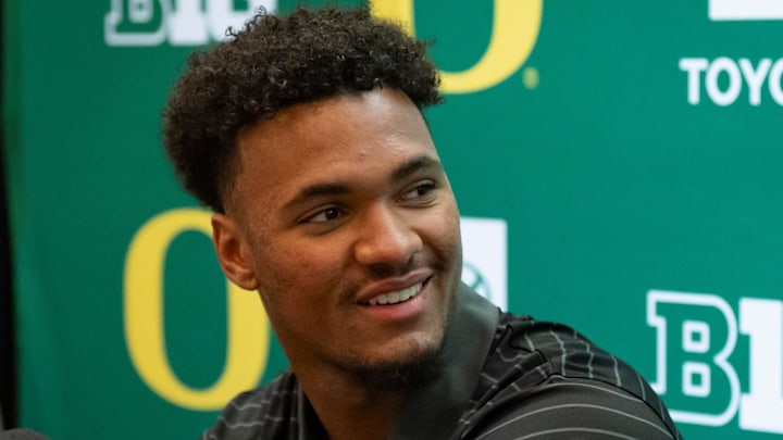 Oregon tight end Kenyon Sadiq talks with reporters during Oregon football’s Media Day on July 28, 2025, at Autzen Stadium in Eugene.