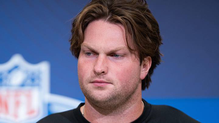 Clemson offensive lineman Blake Miller (OL35).