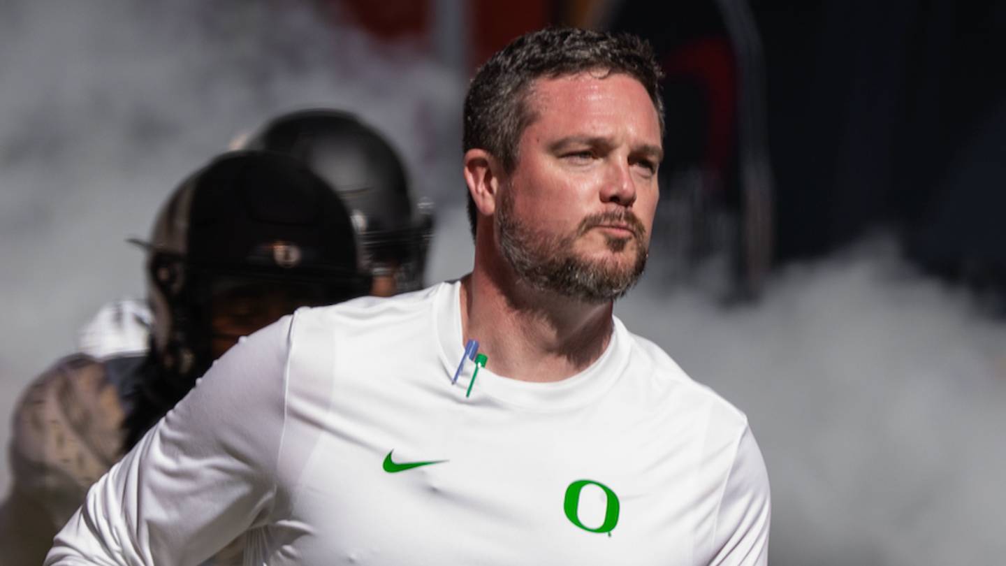 Rising Oregon Recruit Shows Elite Versatility in Front of Du