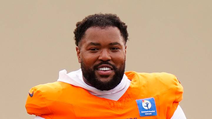 Denver Broncos defensive end Eyioma Uwazurike