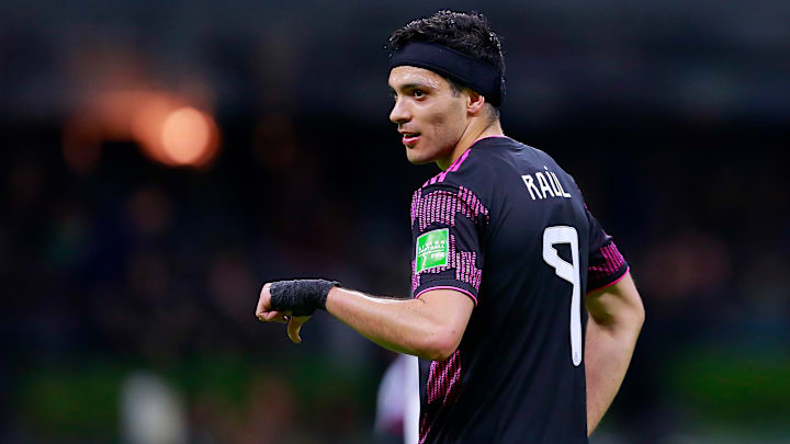 Raúl Jiménez apunta para repetir en el once de la selección mexicana para el duelo ante Honduras.