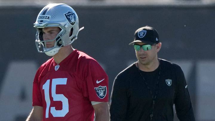 Jun 9, 2026; Henderson, NV, USA; Las Vegas Raiders quarterback Fernando Mendoza (15) and coach Klint Kubiak during minicamp at Intermountain Health Performance Center. Mandatory Credit: Kirby Lee-Imagn Images Jun 9, 2026; Henderson, NV, USA; Las Vegas Raiders quarterback Fernando Mendoza (15) and coach Klint Kubiak during minicamp at Intermountain Health Performance Center. Mandatory Credit: Kirby Lee-Imagn Images