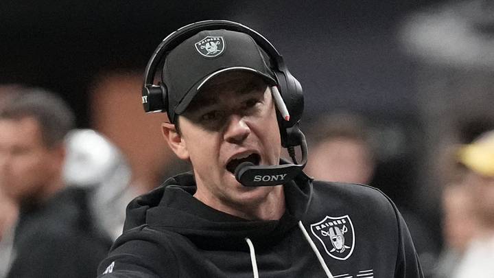 Sep 27, 2026; New Orleans, Louisiana, USA;  Las Vegas Raiders head coach Klint Kubiak reacts in the second half against the New Orleans Saints at Caesars Superdome.  Mandatory Credit: Matthew Hinton-Imagn Images