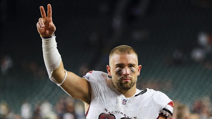 Sep 23, 2024; Cincinnati, Ohio, USA; Washington Commanders tight end Zach Ertz (86) acknowledges fans after the victory over the Cincinnati Bengals at Paycor Stadium. Mandatory Credit: Katie Stratman-Imagn Images Sep 23, 2024; Cincinnati, Ohio, USA; Washington Commanders tight end Zach Ertz (86) acknowledges fans after the victory over the Cincinnati Bengals at Paycor Stadium. Mandatory Credit: Katie Stratman-Imagn Images