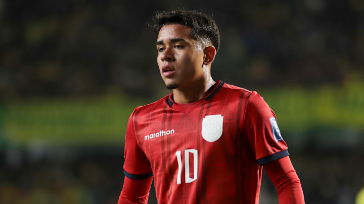 Kendry Páez has completed his loan move to Strasbourg.