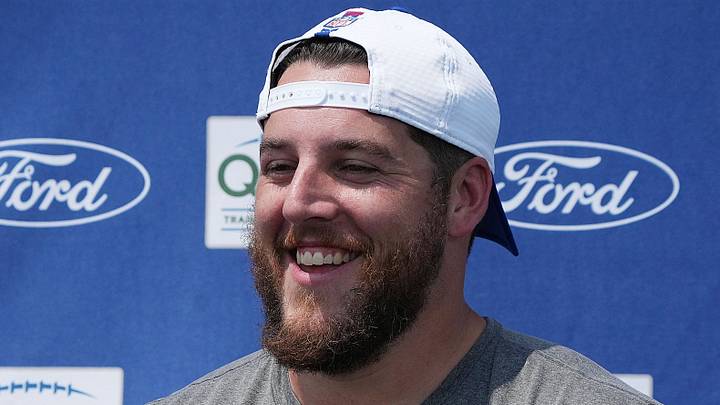 New York Giants - offensive lineman Greg Van Roten