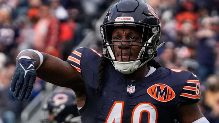Oct 19, 2025; Chicago, Illinois, USA; Chicago Bears middle linebacker Tremaine Edmunds (49) reacts after sacking New Orleans Saints quarterback Spencer Rattler (not pictured) during the second half at Soldier Field. Oct 19, 2025; Chicago, Illinois, USA; Chicago Bears middle linebacker Tremaine Edmunds (49) reacts after sacking New Orleans Saints quarterback Spencer Rattler (not pictured) during the second half at Soldier Field.