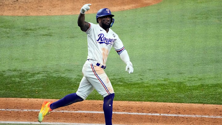 Adolis García también colaboró de gran forma para la obtención del anillo de Serie Mundial de los Rangers