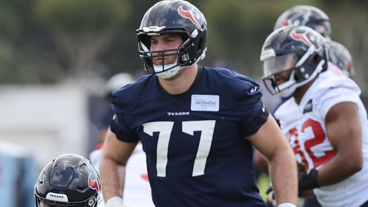 The Atlanta Falcons signed former Houston Texans offensive lineman Killian Zierer to a reserve/futures contract Wednesday. The Atlanta Falcons signed former Houston Texans offensive lineman Killian Zierer to a reserve/futures contract Wednesday.