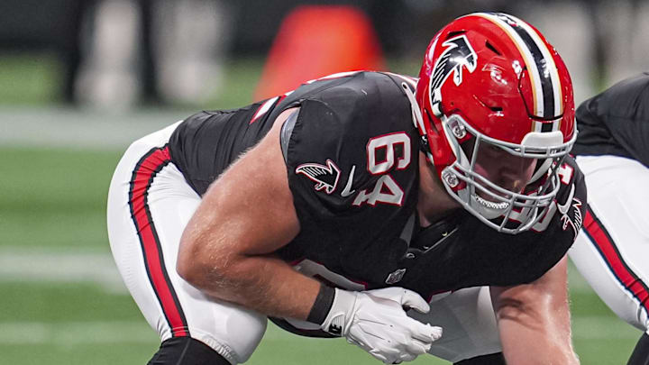 The Atlanta Falcons re-signed center Ryan Neuzil. The Atlanta Falcons re-signed center Ryan Neuzil.