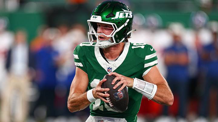 Cade Klubnik's preseason was far from the best, but that doesn't change the fact that the rookie signal-caller is still the Jets' best backup QB option. Cade Klubnik's preseason was far from the best, but that doesn't change the fact that the rookie signal-caller is still the Jets' best backup QB option.