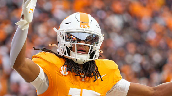 Tennessee wide receiver Chris Brazzell II blows a kiss