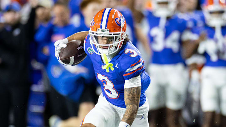 Oct 19, 2024; Gainesville, Florida, USA; Florida Gators wide receiver Eugene Wilson III (3) runs with the ball against the Kentucky Wildcats during the first half at Ben Hill Griffin Stadium. Mandatory Credit: Matt Pendleton-Imagn Images Oct 19, 2024; Gainesville, Florida, USA; Florida Gators wide receiver Eugene Wilson III (3) runs with the ball against the Kentucky Wildcats during the first half at Ben Hill Griffin Stadium. Mandatory Credit: Matt Pendleton-Imagn Images