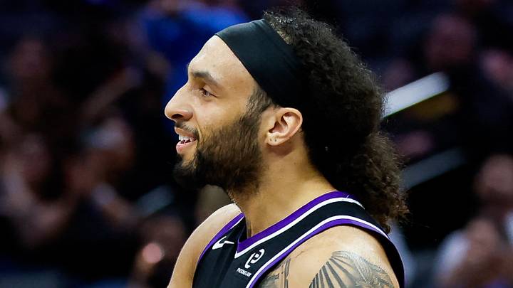 Mar 10, 2026; Sacramento, California, USA; Sacramento Kings center Maxime Raynaud (42) congratulates guard Devin Carter (22) during the fourth quarter against the Indiana Pacers at Golden 1 Center. Mandatory Credit: Sergio Estrada-Imagn Images Mar 10, 2026; Sacramento, California, USA; Sacramento Kings center Maxime Raynaud (42) congratulates guard Devin Carter (22) during the fourth quarter against the Indiana Pacers at Golden 1 Center. Mandatory Credit: Sergio Estrada-Imagn Images