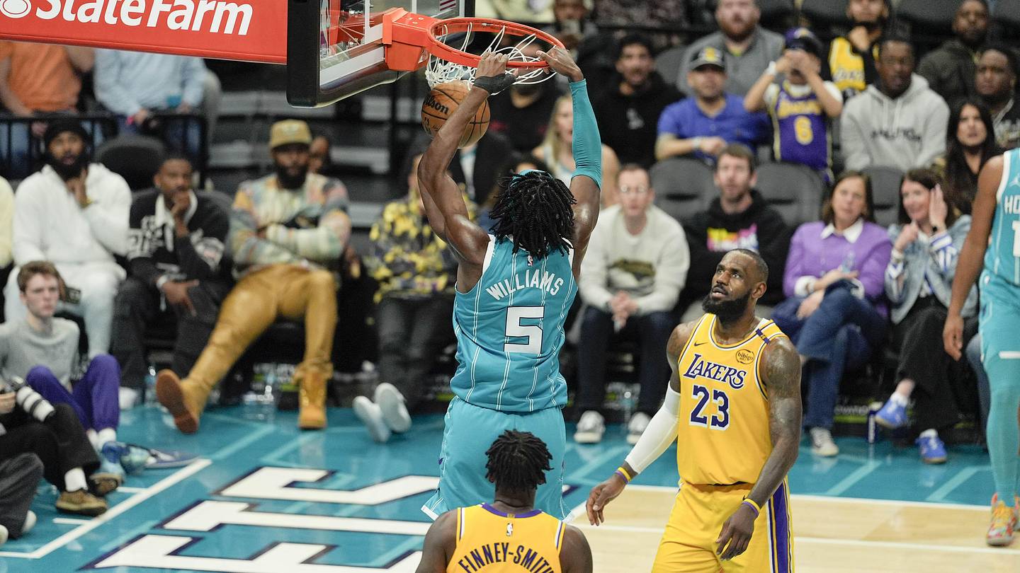 Lakers Face Backlash After Abandoning Mark Williams Trade