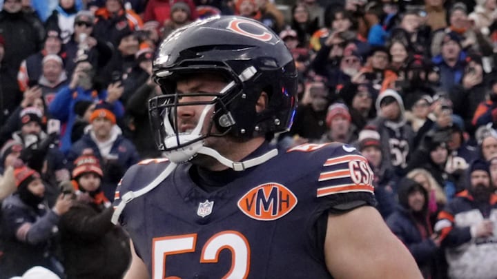 Chicago Bears center Drew Dalman