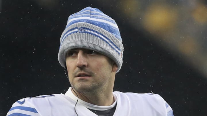 Former Detroit Lions quarterback David Blough (10) looks on from the sidelines against the Pittsburgh Steelers 