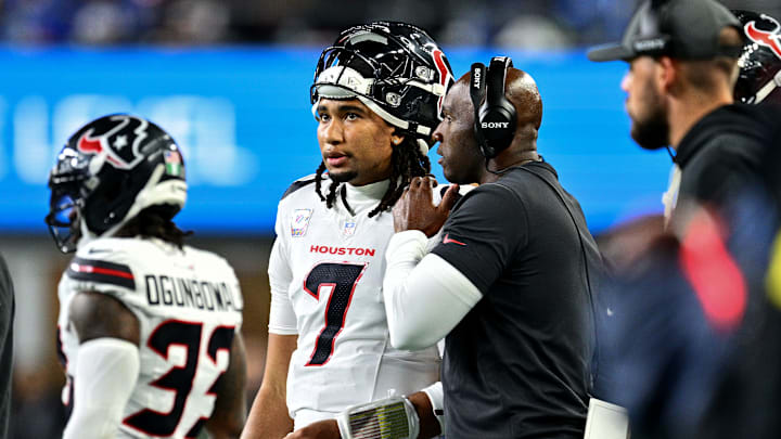 Based on what we've seen on the field and heard in the press conferences, it feels like the Houston Texans offense is having an identity crisis