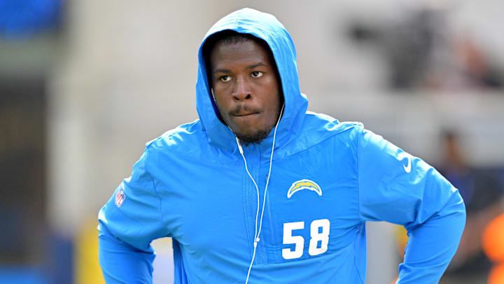 Chargers linebacker Marlowe Wax