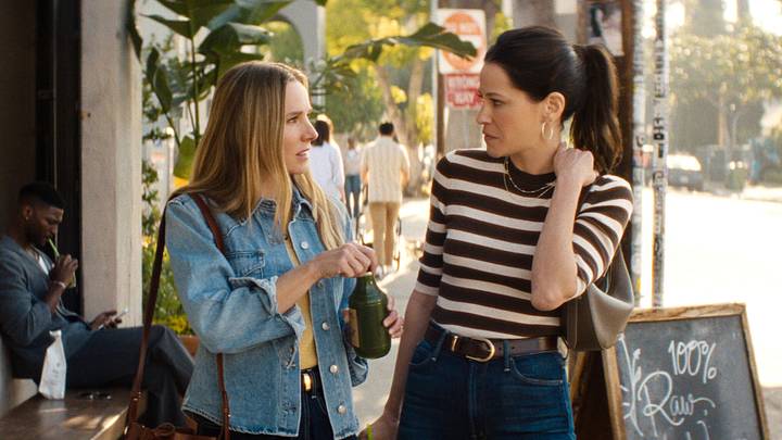 Nobody Wants This. (L to R) Kristen Bell as Joanne, Jackie Tohn as Esther in episode 305 of Nobody Wants This