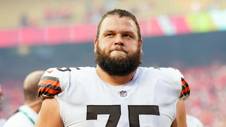 Cleveland Browns offensive guard Joel Bitonio