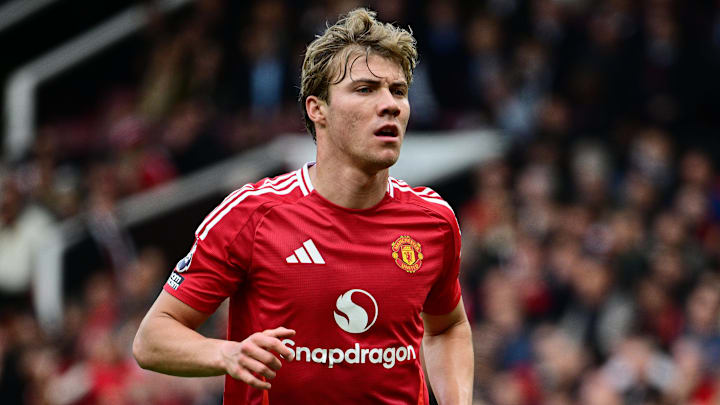 Rasmus Højlund faces an uncertain future at Man Utd.