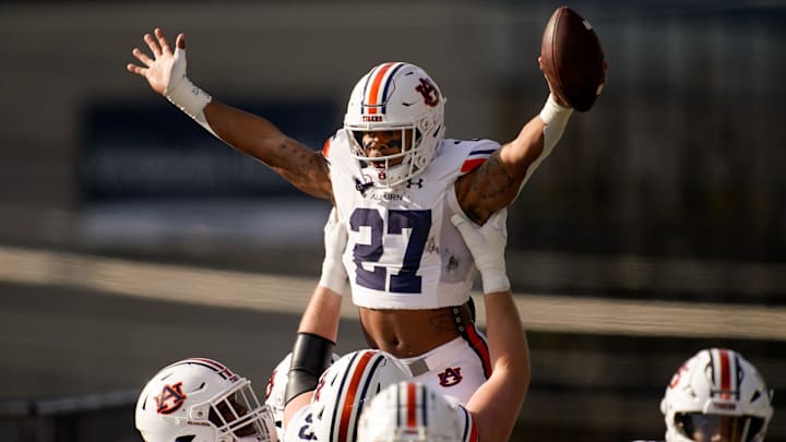 Auburn running back Jarquez Hunter Auburn running back Jarquez Hunter