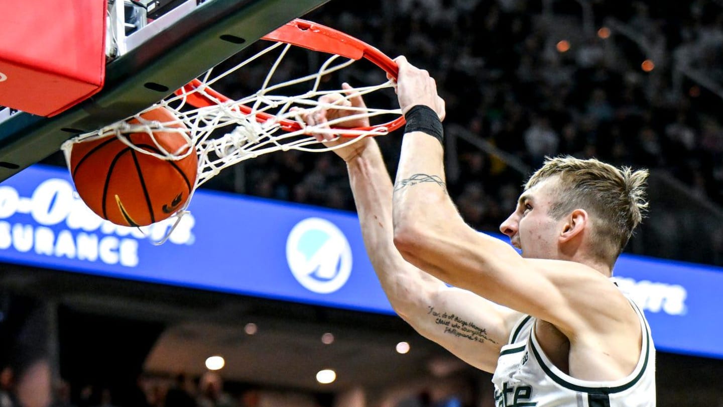 Social Media Reacts As Michigan State Throttles Maryland