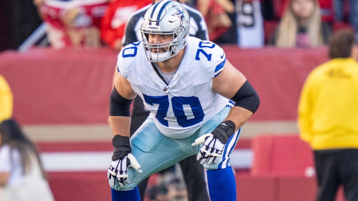 October 8, 2023; Santa Clara, California, USA; Dallas Cowboys guard Zack Martin (70) during the first quarter against the San Francisco 49ers at Levi's Stadium. Mandatory Credit: Kyle Terada-Imagn Images