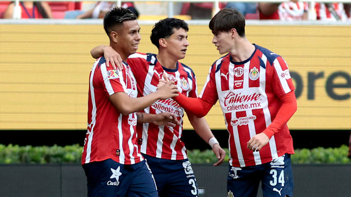 Efraín Álvarez, Richard Ledezma y Armando González Efraín Álvarez, Richard Ledezma y Armando González