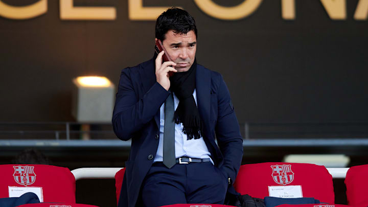 Deco est le directeur sportif du FC Barcelone depuis août 2023. Deco est le directeur sportif du FC Barcelone depuis août 2023.