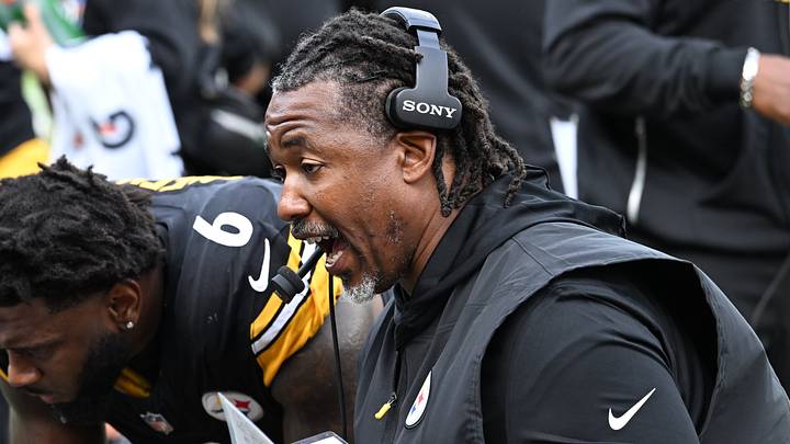 Pittsburgh Steelers defensive coordinator Patrick Graham Pittsburgh Steelers defensive coordinator Patrick Graham