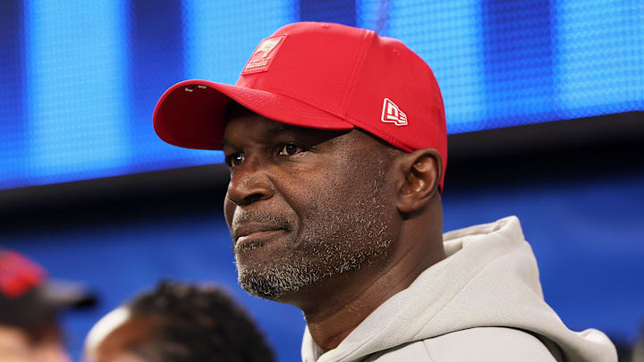 Tampa Bay Buccaneers head coach and defensive coordinator Todd Bowles looks on before the game against the Los Angeles Rams