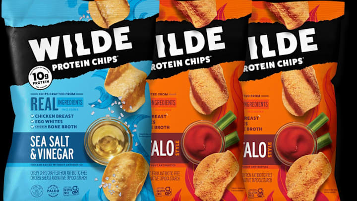 Taylor Swift > Touchdowns | These Buffalo Chips are the Perfect Tailgate Snack. Image Courtesy of Wilde Protein Chips. 