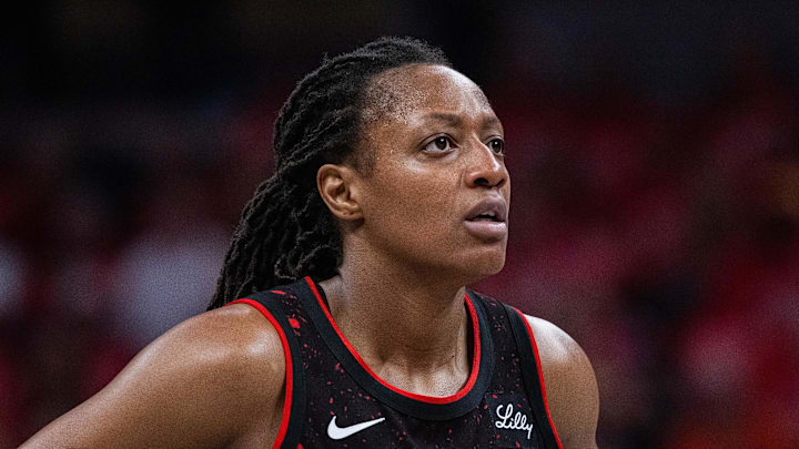 Indiana Fever guard Kelsey Mitchell (0)
