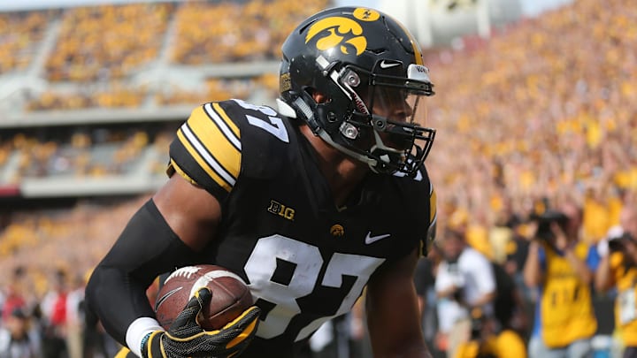Iowa's Noah Fant pulls in a pass in the end zone during the Hawkeyes' game against Northern Illinois at Kinnick Stadium on Satuday, Sept. 1, 2018. Iowa's Noah Fant pulls in a pass in the end zone during the Hawkeyes' game against Northern Illinois at Kinnick Stadium on Satuday, Sept. 1, 2018.
