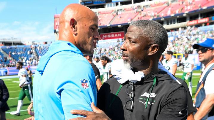 Tennessee Titans head coach Robert Saleh and New York Jets head coach Aaron Glenn Tennessee Titans head coach Robert Saleh and New York Jets head coach Aaron Glenn
