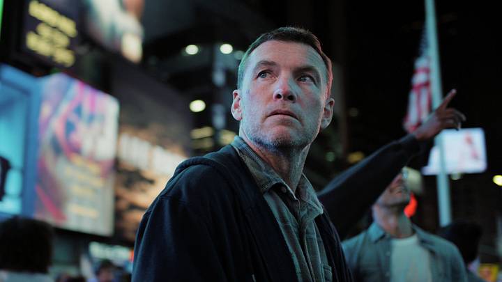I Will Find You. Sam Worthington as David Burroughs in Episode #102 of I Will Find You. Cr. Courtesy of Netflix © 2025 I Will Find You. Sam Worthington as David Burroughs in Episode #102 of I Will Find You. Cr. Courtesy of Netflix © 2025